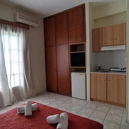 Melisti Aparthotel Tsoukaladhes
