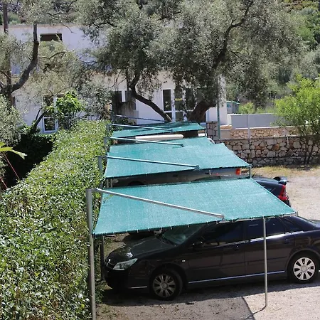 Melisti 3* Tsoukaládhes